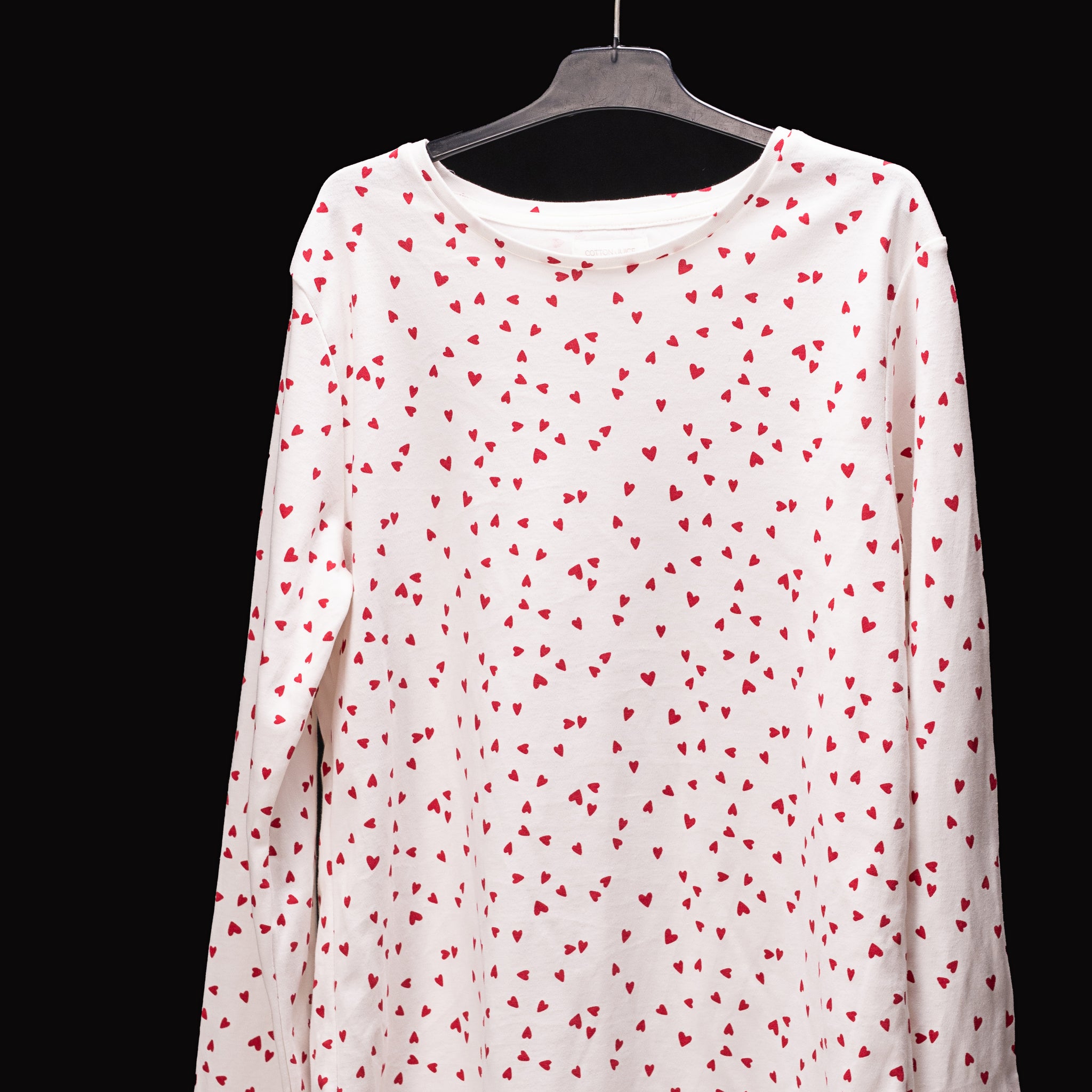 White & Red Heart Print Long Sleeve Top – Soft Cotton Everyday Wear